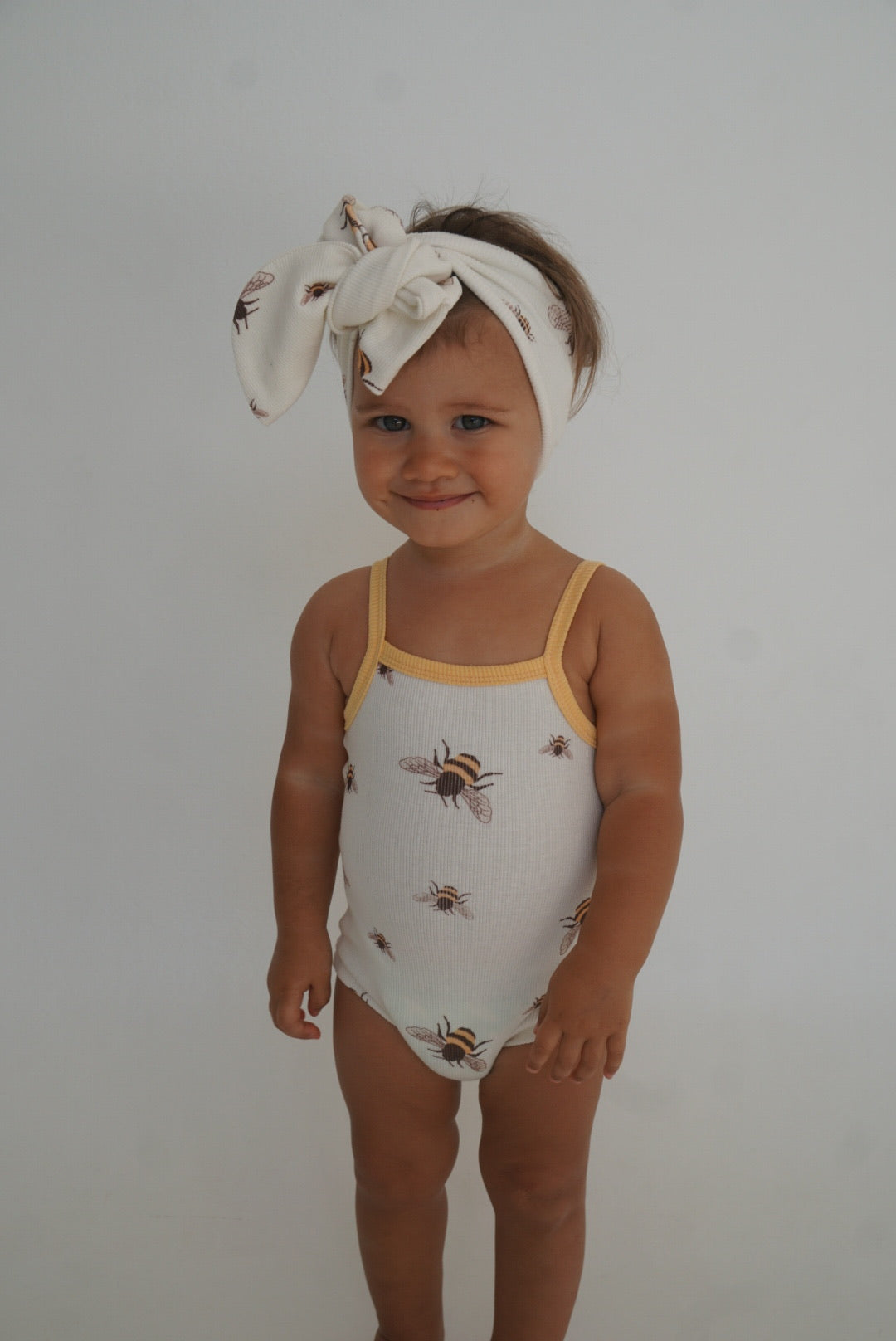 Bee oversized topknot (Pre Order)