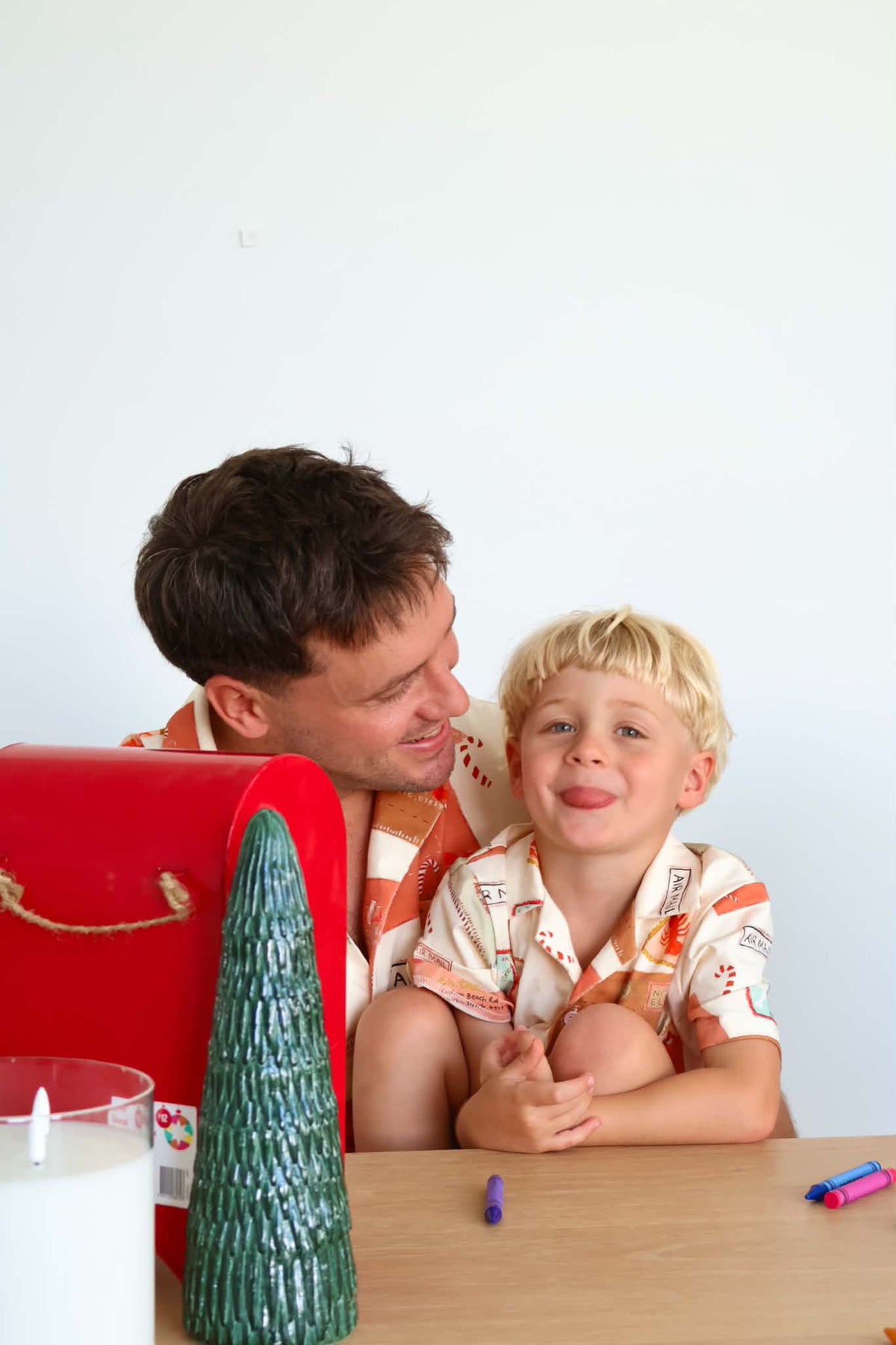 Letters to Santa- Men's Short Sleeve PJ Set